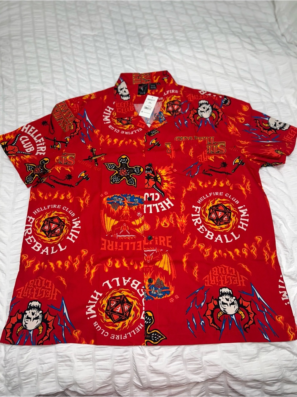 Brand new men’s size 3xl stranger things button up shirt.